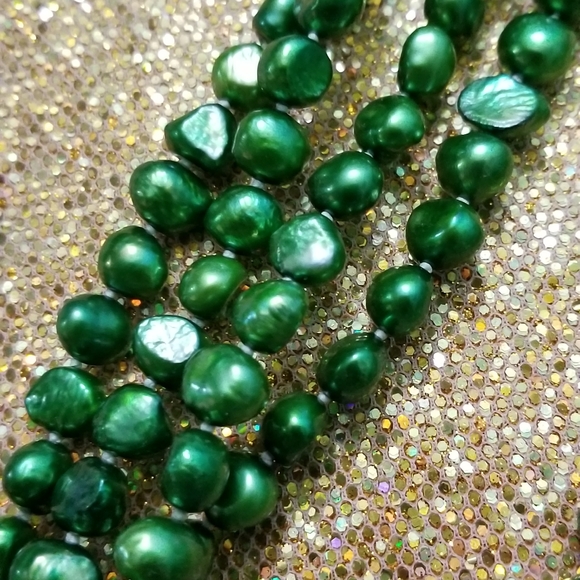 Super long, 100 inch green pearl necklace - Picture 2 of 8